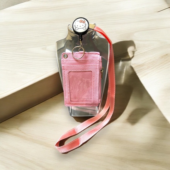 Sanrio Hello Kitty ID Badge Holder with Retractable Button and Lanyard NWT - Picture 2 of 6